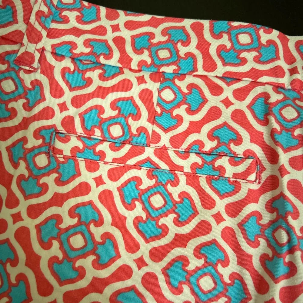 Crown and Ivy Brightly Patterned Shorts in Size 12 - Picture 2 of 5